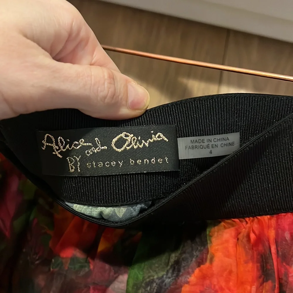 SOLD EUC Alice + Olivia Yvonne Ball Gown Maxi Skirt Sz 4 - Picture 5 of 8